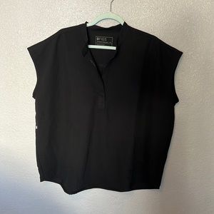 Figs Rafaela Oversized Scrub Top: Black, size XL